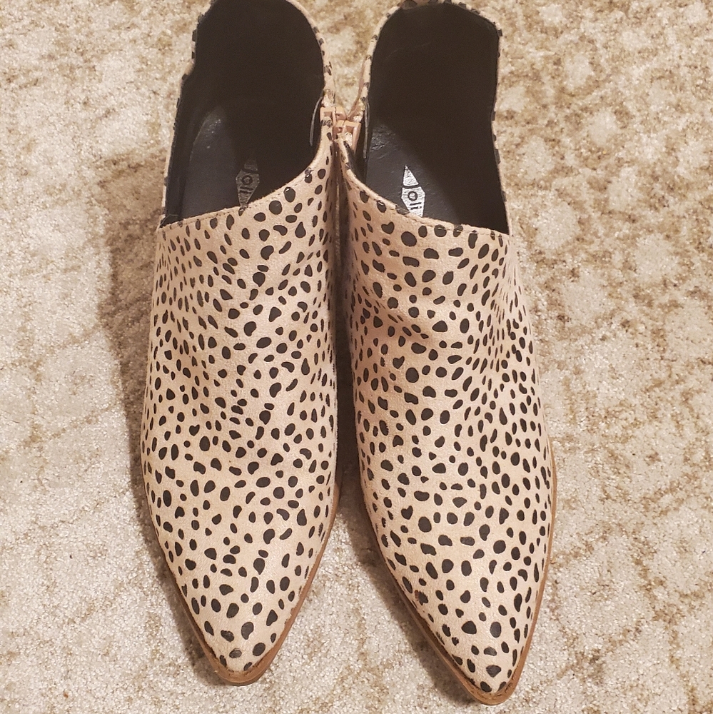 Jolimall size 8 spotted booties